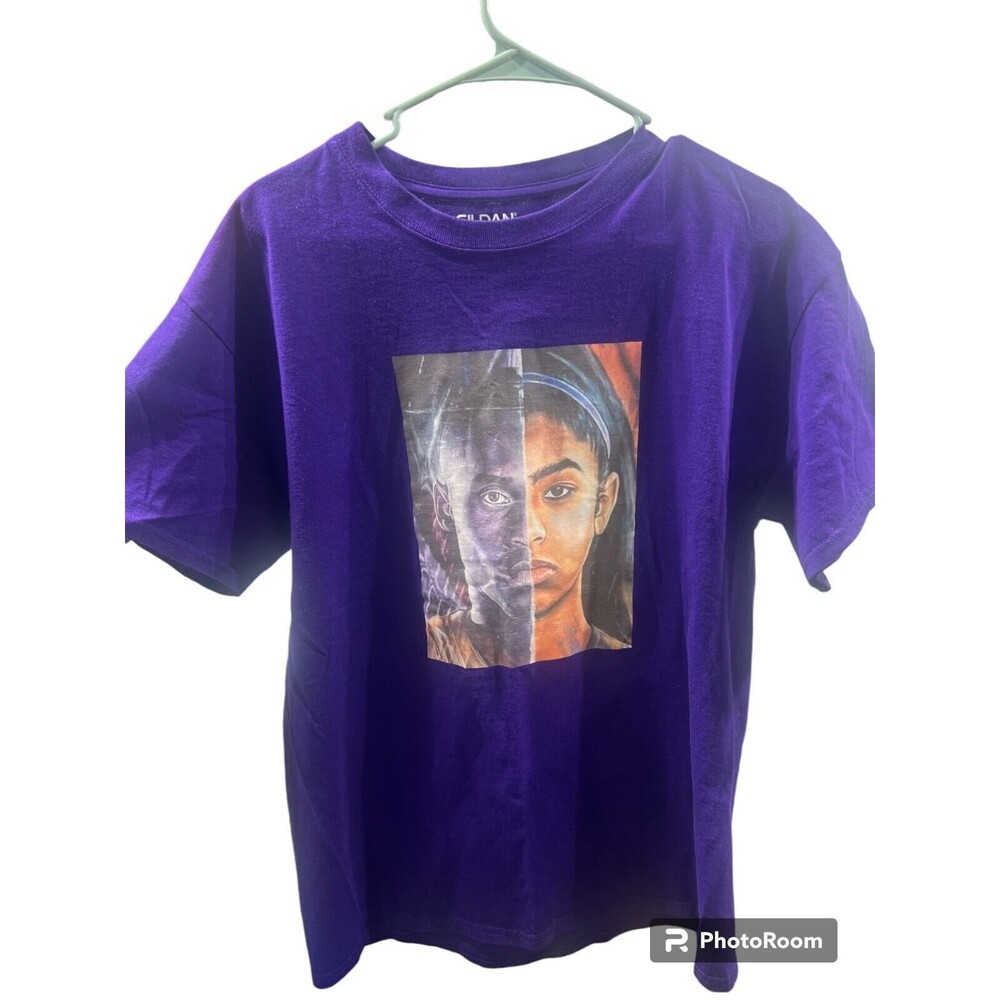Bryant 24 T-Shirt Purple Graphic Print‎ Gildan Basketball Fan Apparel